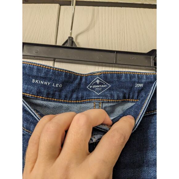 St. John Bay Women's Skinny High Rise Straight Button Closer Blue Jeans Size 20W - Picture 3 of 5